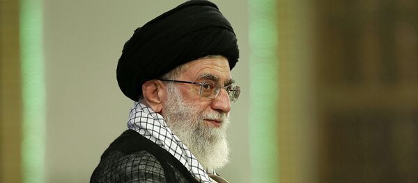Supreme Leader Ayatollah Ali Khamenei, attends a meeting in Tehran, Iran, Sunday, Sept. 7, 2014 - Sputnik Afrique