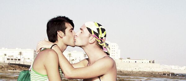 Пара целующихся геев - Sputnik Afrique