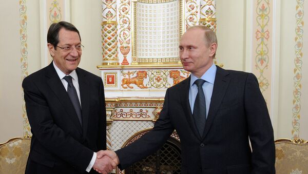 Президент России Владимир Путин (справа) и президент Кипра Никос Анастасиадис - Sputnik Afrique