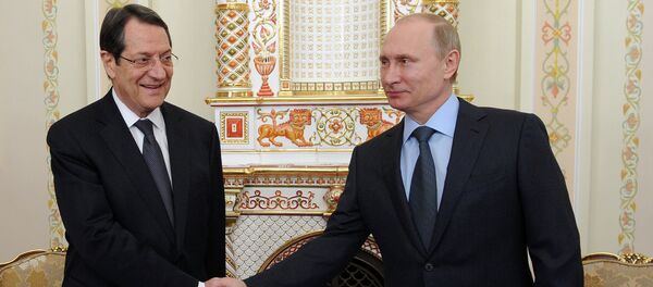 Президент России Владимир Путин (справа) и президент Кипра Никос Анастасиадис - Sputnik Afrique