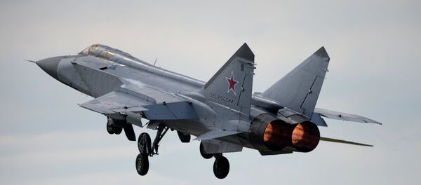 Un chasseur russe MiG-31 Un chasseur russe MiG-31 - Sputnik Afrique