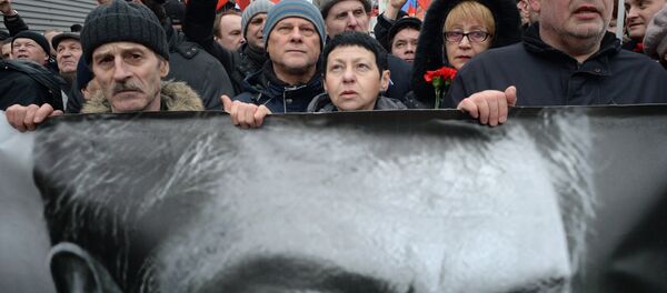 Траурный марш в память о политике Б.Немцове в Москве - Sputnik Afrique