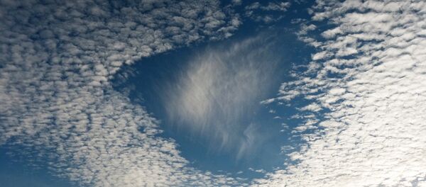 Облака с дырами - Sputnik Afrique