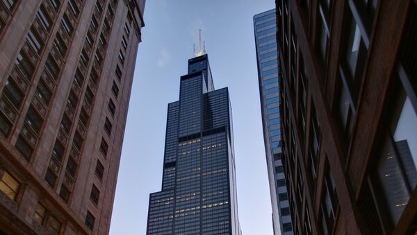 Willis Tower at night in Chicago from the corner of adams and Wells - Sputnik Afrique