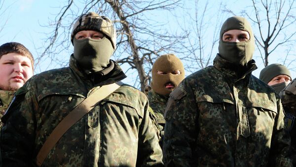 Отправка группы бойцов батальона Сич на юго-восток Украины - Sputnik Afrique