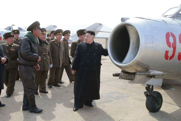 Corée du Nord: Kim Jong-un inspecte des unités militaires - Sputnik Afrique