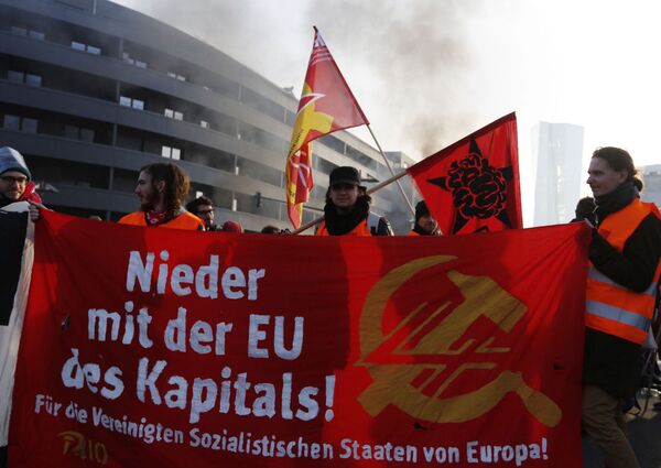 En images: protestations contre la BCE à Francfort-sur-le-Main - Sputnik Afrique