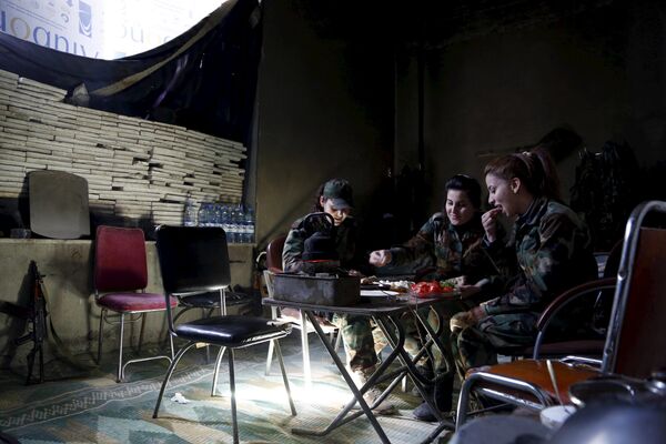 Bataillon de femmes soldates d'Assad - Sputnik Afrique