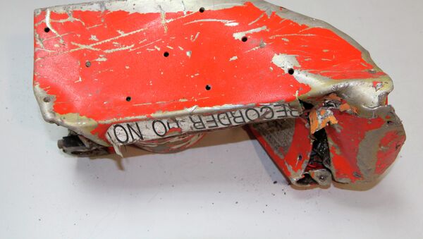 A black box voice recorder from the German Airbus operated by Lufthansa's Germanwings budget Airbus A320 crash is seen in this photo released March 25, 2015 - Sputnik Afrique