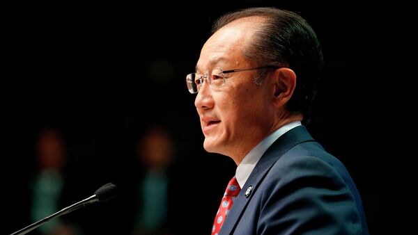 World Bank President Jim Yong Kim delivers remarks at the plenary session at the IMF-World Bank annual meetings at Constitution Hall in Washington October 10, 2014 - Sputnik Afrique