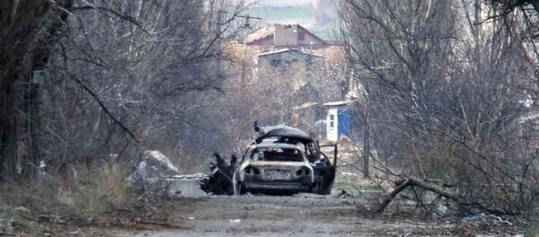 Nouveaux combats près de l'aéroport de Donetsk - Sputnik Afrique