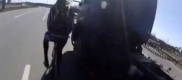 Un camion chasseur de cyclistes - Sputnik Afrique