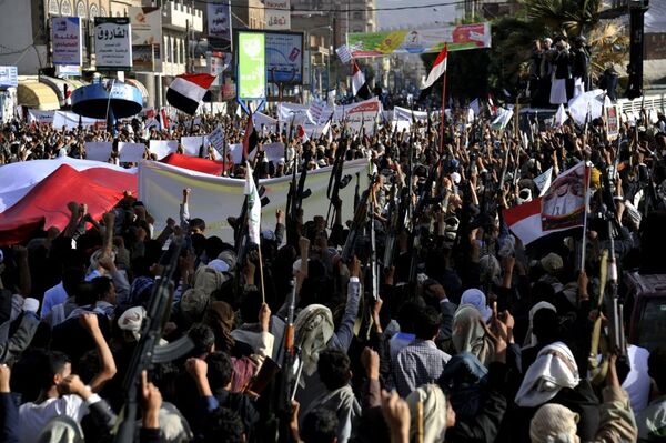Yémen: manifestation de soutien aux rebelles houthis à Sanaa - Sputnik Afrique