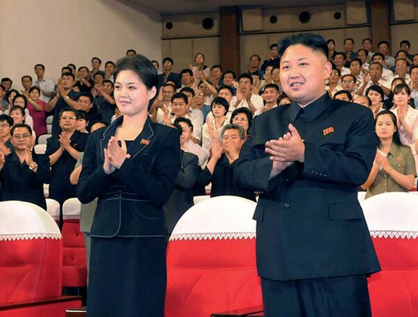Kim Jong Un and Ri Sol Ju Kim Jong Un and Ri Sol Ju - Sputnik Afrique