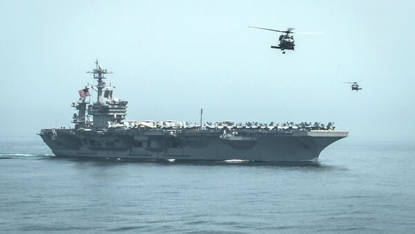 Helicopters fly from the aircraft carrier USS Theodore Roosevelt - Sputnik Afrique