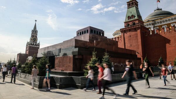 Открытие мавзолея Ленина после реконструкции - Sputnik Afrique