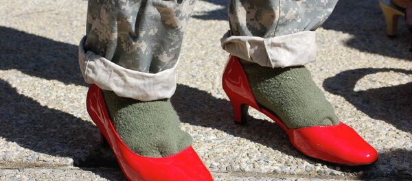 Slippery Slope? US Army Cadets Ordered to Walk a Mile in Heels Slippery Slope? US Army Cadets Ordered to Walk a Mile in Heels - Sputnik Afrique