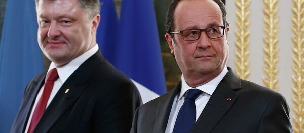 Piotr Porochenko et François Hollande, avril 2015 - Sputnik Afrique
