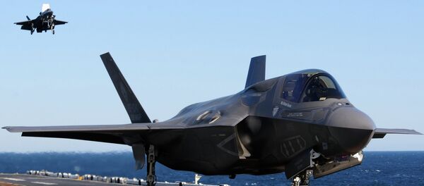 Un chasseur-bombardier américain Lockheed F-35 - Sputnik Afrique