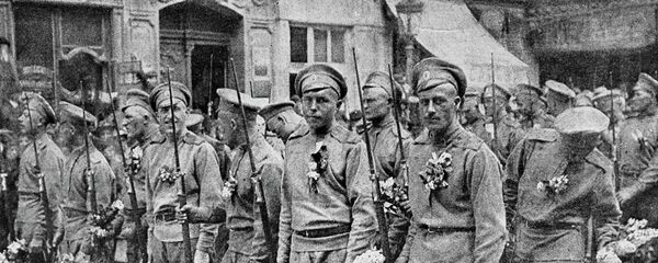 Русские солдаты во Франции в 1916 году - Sputnik Afrique