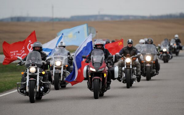 Des motards russes en route vers Berlin - Sputnik Afrique