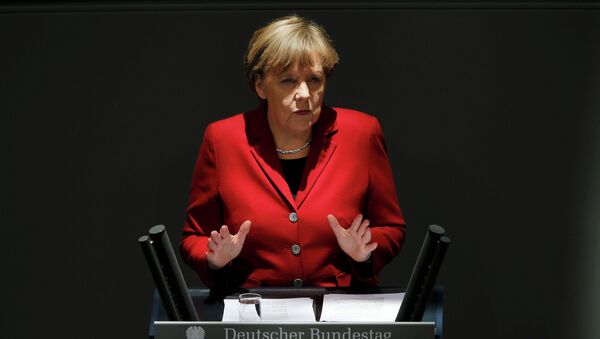 German Chancellor Angela Merkel gives a speech during a debate at the Bundestag - Sputnik Afrique