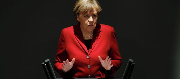 German Chancellor Angela Merkel gives a speech during a debate at the Bundestag - Sputnik Afrique