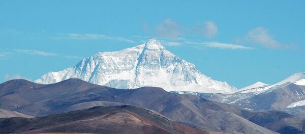 Everest - Sputnik Afrique