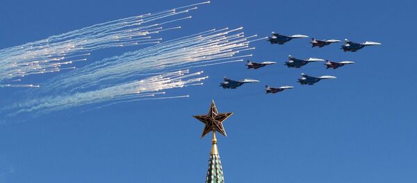 L'aviation russe se prépare au Défilé de la Victoire à Moscou - Sputnik Afrique