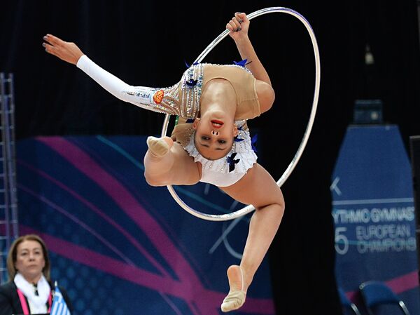 La magie de la souplesse et de la grâce aux Championnats d'Europe de gymnastique rythmique - Sputnik Afrique