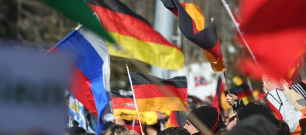 Russische und Deutsche Flagge - Sputnik Afrique