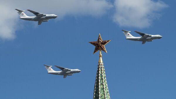 Репетиция воздушной части военного парада в Москве в ознаменование 70-летия Победы в Великой Отечественной войне 1941-1945 годов - Sputnik Afrique