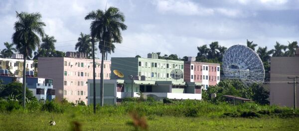 A Russian radar station is seen in Lourdes, about 12 miles south of Havana, Cuba Wednesday Oct. 17, 2001. - Sputnik Afrique