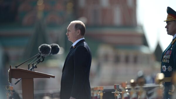 Президент РФ В.Путин на военном параде в честь 70-й годовщины Победы в ВОВ - Sputnik Afrique