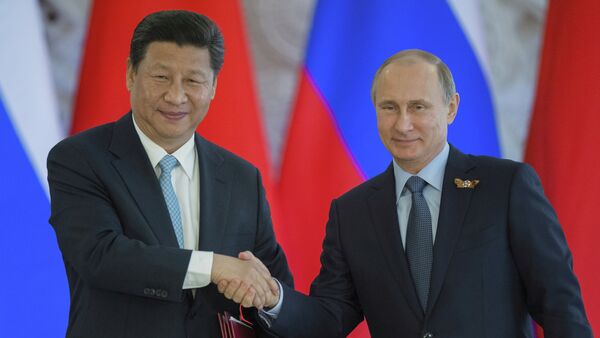 président russe Vladimir Poutine avec président chinois Xi Jinping - Sputnik Afrique
