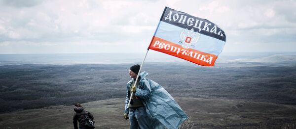 Drapeau de la République populaire de Donetsk - Sputnik Afrique