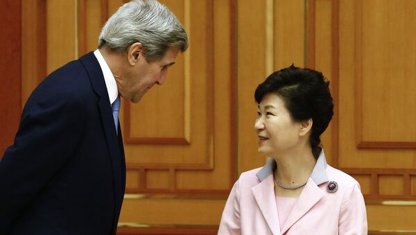 John Kerry et Park Geun-hye - Sputnik Afrique