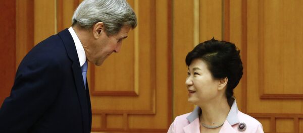 John Kerry et Park Geun-hye - Sputnik Afrique