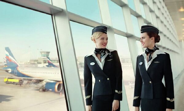 Les hôtesses de l’air d’Aeroflot, le visage des lignes aériennes russes - Sputnik Afrique