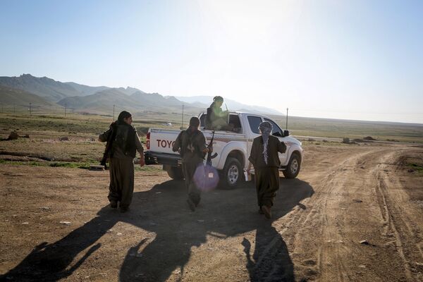 Femmes dans l'armée kurde - Sputnik Afrique