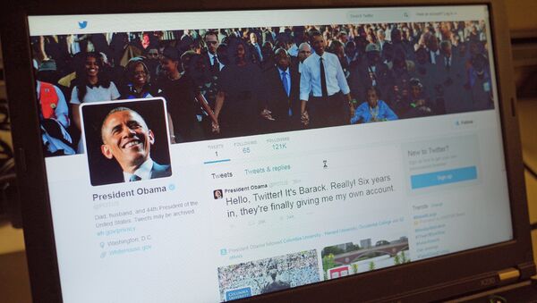 An illustration shows US President Barack Obama's Twitter page on a laptop in Washington, DC on May 18, 2015. - Sputnik Afrique