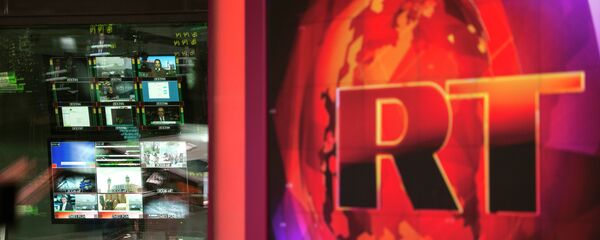 Control room of the Russia Today English-language newsroom. - Sputnik Afrique