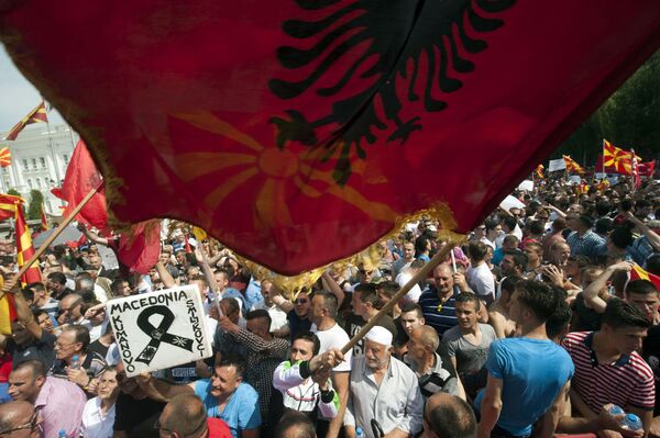 L'opposition macédonienne manifeste à Skopje - Sputnik Afrique