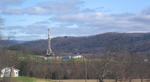 Буровая на месторождении сланцевого газа в Пенсильвании (США) - Sputnik Afrique