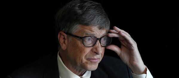 US billionaire philanthropist Bill Gates of the Bill & Melinda Gates Foundation is pictured at an interview with AFP in Berlin on January 27, 2015 where he attends the donor conference of the Gavi Alliance, a public-private partnership bringing vaccines to poor countries. - Sputnik Afrique