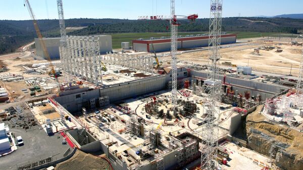 Construction d'un réacteur thermonucléaire expérimental international (ITER) près du centre de recherche de Cadarache Construction d'un réacteur thermonucléaire expérimental international (ITER) près du centre de recherche de Cadarache - Sputnik Afrique
