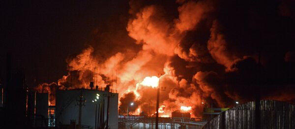 Fire on oil depot near Kiev - Sputnik Afrique