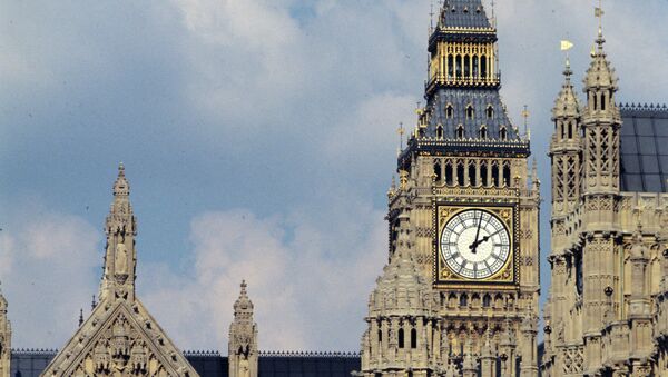 Вестминстерский дворец - здание на берегу Темзы в лондонском районе Вестминстер, где проходят заседания Британского парламента - Sputnik Afrique