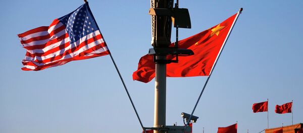 Le drapeau américain et le drapeau chinois - Sputnik Afrique