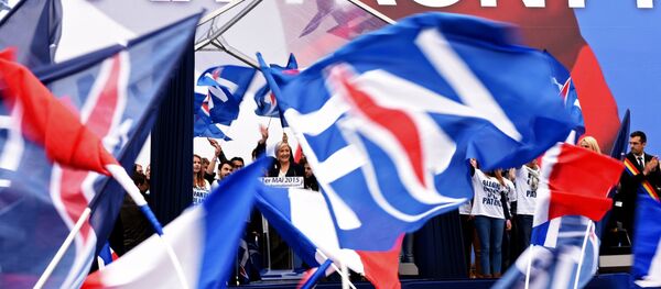 Front national à Paris - Sputnik Afrique
